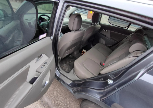 Kia Sportage cena 47900 przebieg: 291000, rok produkcji 2012 z Poddębice małe 407